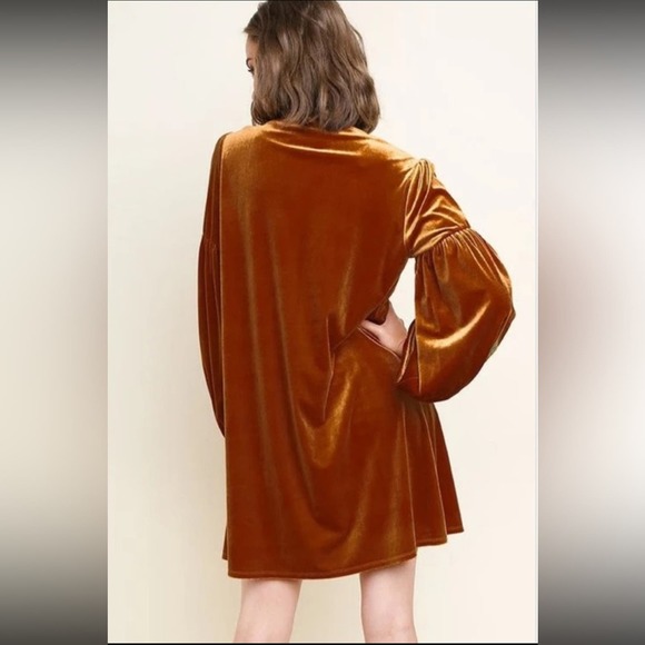 Umgee | size medium floral embroidered dress with tie front made in USA velvet - Picture 3 of 13